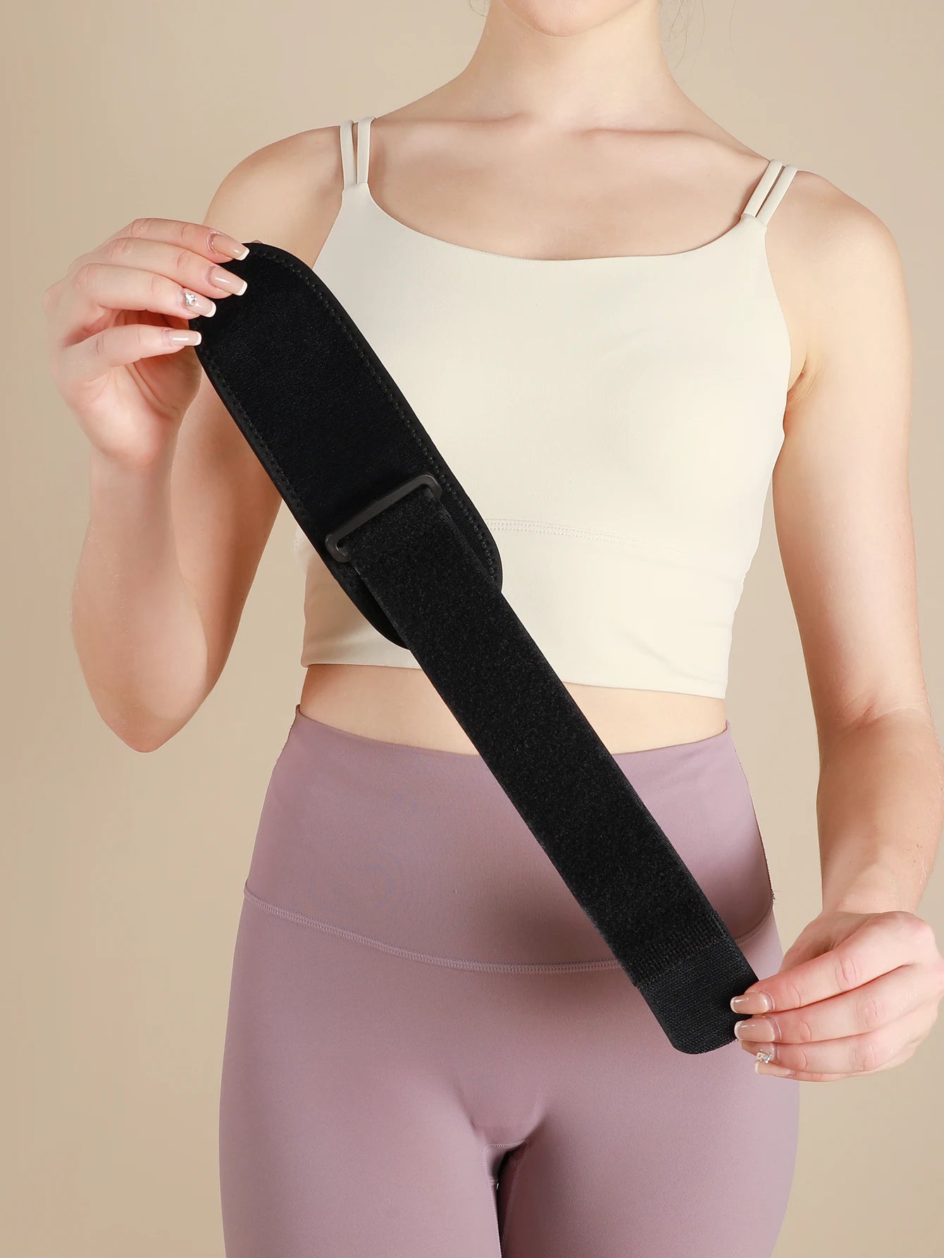 1 Piece Adjustable Lightweight Wrist Support for Weightlifting Squat Kettlebell